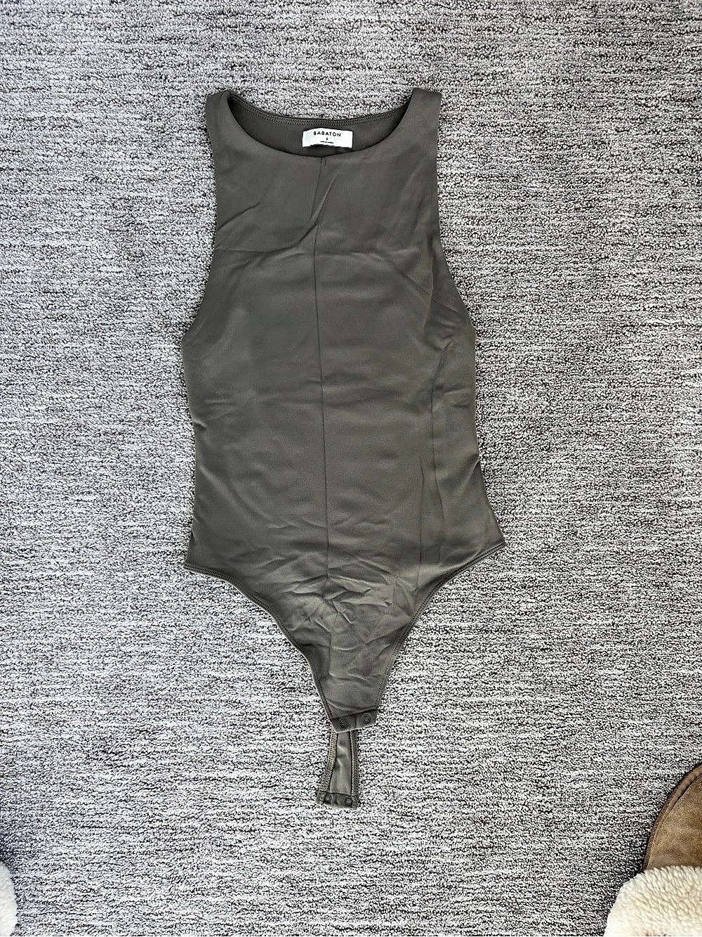 Babaton Contour '90s Bodysuit Sleeveless Olive Small